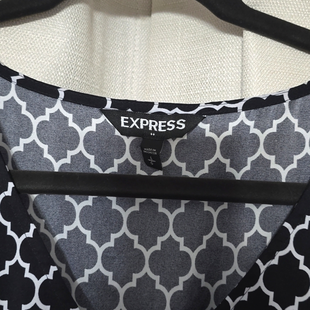 Express shirt - Picture 3 of 4